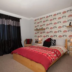 https://riverbank-view-apartment.yorkshirehotels.net